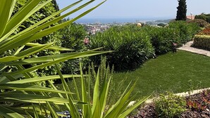 Unclassified image, 2 of 8, button - Charming apt sea view on Bormes (Bormes-les-Mimosas)