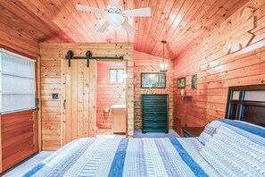 Unclassified image, 4 of 33, button - Cozy Mountain Cabin w/Hot Tub, & Bonus Guest Cabin (Hedgesville)