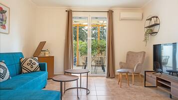 2 bedrooms