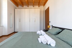 Unclassified image, 4 of 19, button - Valverde Bergamo City in Paola's home (Bergamo)