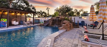 Sleeps 8 - Pool w/ Slide - Games - 6 Min to IMG