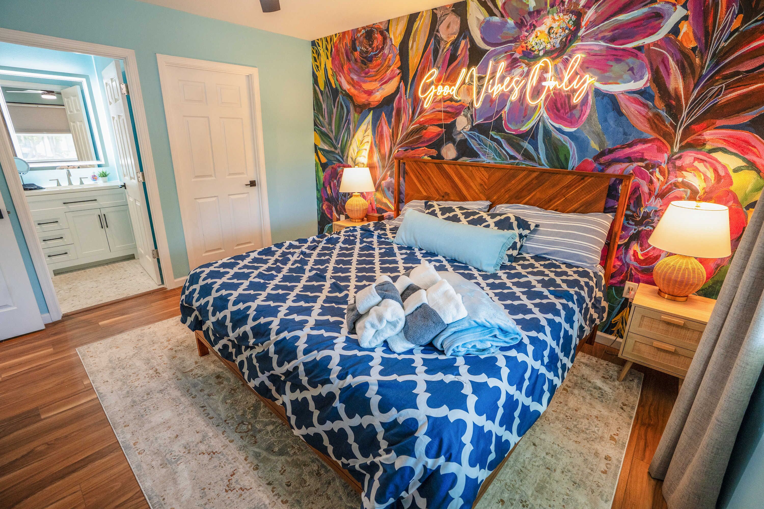 Desk, iron/ironing board, travel cot, WiFi