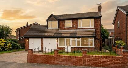 Spacious detached home with fireplace, BBQ, and parking