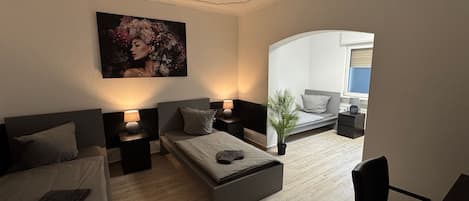 Iron/ironing board, free WiFi