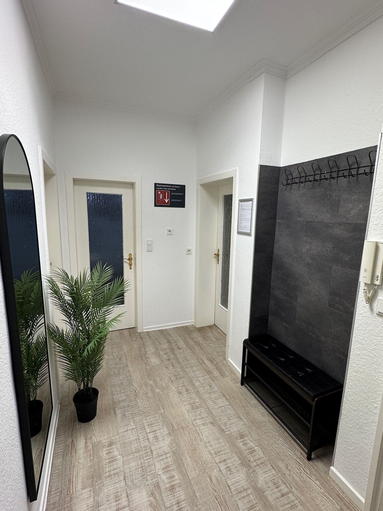 Silitysrauta/-lauta, ilmainen Wi-Fi