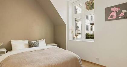 Bergenhus Apartment in Historical Sandviken