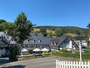 Luokittelematon kuva, 5 kautta 51, painike