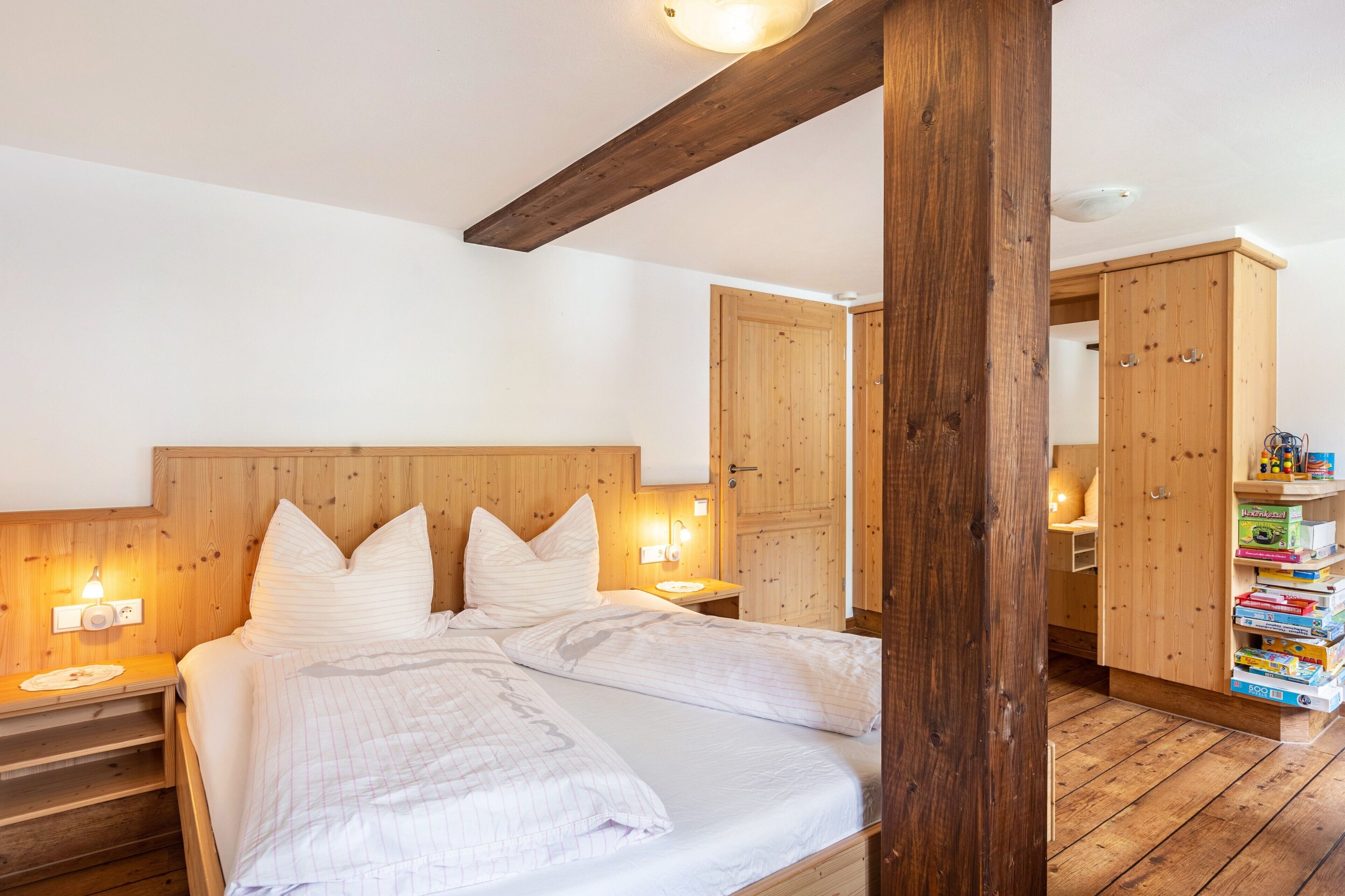 3 Schlafzimmer, Bügeleisen/Bügelbrett, WLAN, Bettwäsche