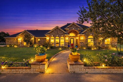 Private 5-Acre Retreat w/ Game Room | Family Friendly | ~30 Min to AT&T Stadium World Cup