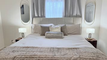 3 chambres, fer et planche à repasser, Wi-Fi, draps fournis