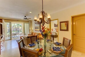 Dining - LUXURY 2BR Villa Del Arco Oceanfront 5 STAR Resort - Medano Beach (Cabo San Lucas)