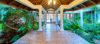 Elegant 5-Bedroom Residence in Casa de Campo Overlooking the Golf Course