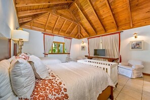 5 habitaciones, tabla de planchar con plancha, wifi y ropa de cama 