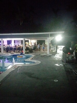 Unclassified image, 3 of 4, button - Dvilla resort (Negril)