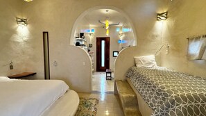 Unclassified image, 4 of 15, button - Vrbo Property (Centro)