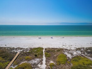 Beach - Brand New Coastal Luxury with Ocean & Bay Views, Loaded with Upscale Amenities (Cape San Blas)