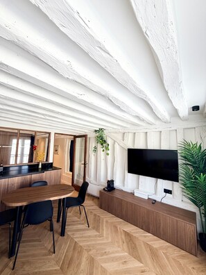 Imagen sin descripción, 4 de 38, botón