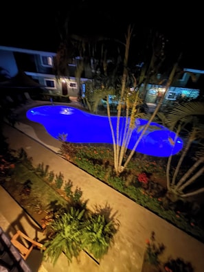 Billede uden beskrivelse, 3 af 16, knap