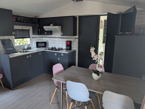 Nicht klassifiziertes Bild, 2 von 10, Schaltfläche