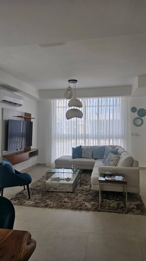 Vila, 3 quartos, piscina particular | Sala de estar