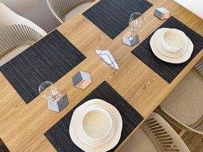 Dining - Premium Loft : View : Gymnasium : Coworking (Bogotá)