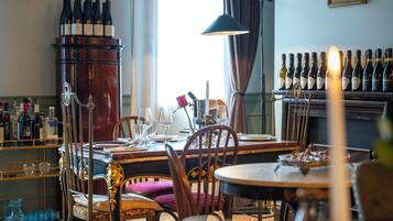 Lunsj og middag serveres, italienske retter