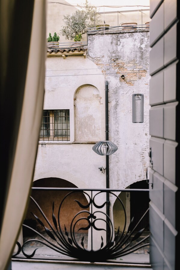 Imagen sin descripción, 1 de 30, botón