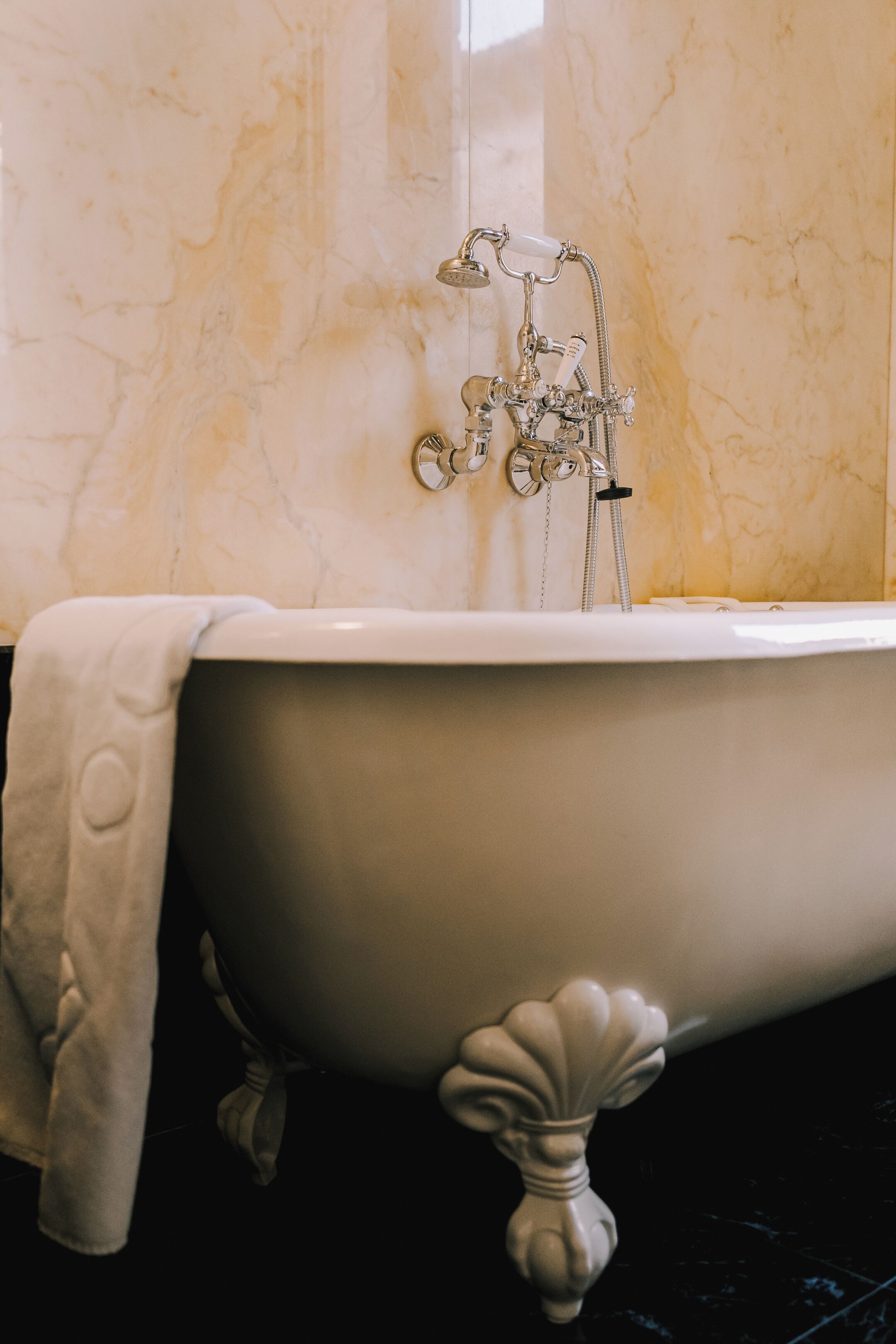 Executive Suite | Bathroom