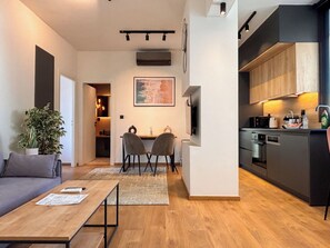 Unclassified image, 3 of 46, button - Top Floor Elegant Escape in Glyfada Center (Glifada)