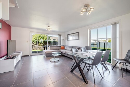 Delvaux 4 huis 3 met 2 parkings