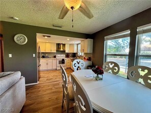 Nicht klassifiziertes Bild, 3 von 6, Schaltfläche