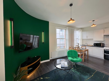Interior. Private Boutique Ensuite in Norwich Lanes | Sleeps 2