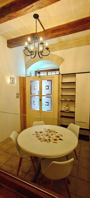 Apartment, City View | Dining - Traditional Maltese 1BR Home - Valletta (Valletta)