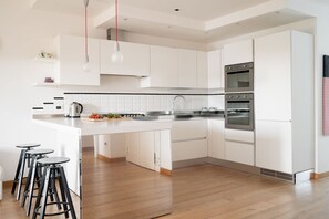 Fridge, microwave, oven, dishwasher - Gimber Lofts 3 by Klodge - design flat with Wi-Fi (Olbia)