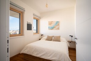 2 chambres, fer et planche à repasser, Wi-Fi gratuit, draps fournis