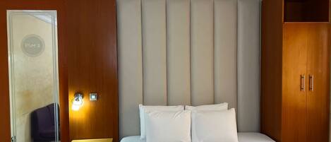 Deluxe Room | Free WiFi