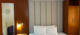 Plot1 Suites