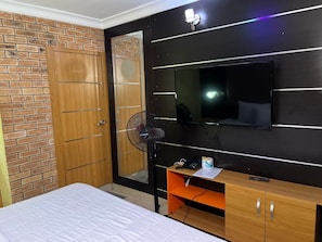 Deluxe Room - Plot1 Suites (Ibadan)