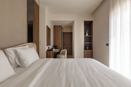Nesean Plaza Hotel