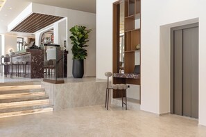 Lobby - Nesean Plaza Hotel (Heraklion)