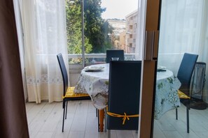 Dining - Central apartment near the beach (Sainte-Maxime)