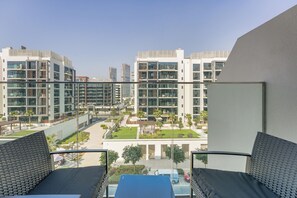 Estudio exclusivo, 1 cama King size, para no fumadores, vista a la ciudad