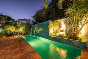 Pool - Monthly rental-1 level, 4-bed, 3 bath, quiet home, private sunny pool, parking (Key West)