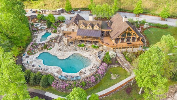 A large resort with multiple pools, a main lodge, and extensive outdoor areas. - Best of Bear Lake | Pool • Golf • Lake & Mtn Views (Tuckasegee)