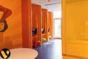 Kawasan main kanak-kanak – tertutup