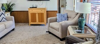 Sea-ing Double - Cozy 2-bedroom house between Ocean Isle Beach and Sunset Beach