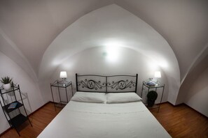 1 camera, ferro/asse da stiro, Wi-Fi, lenzuola