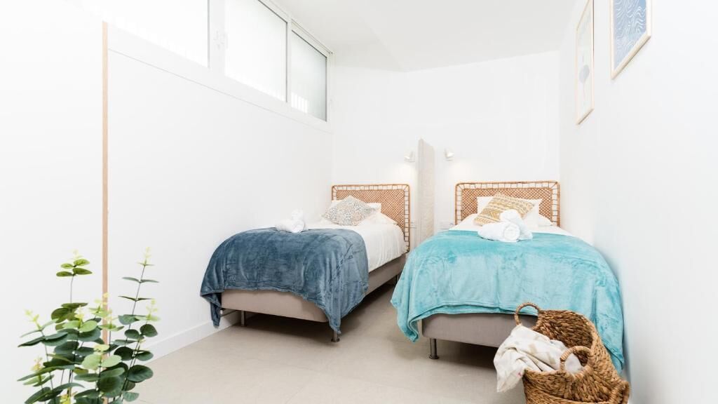 Twin Room | Blackout curtains, soundproofing, iron/ironing board, free WiFi