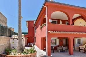 Unclassified image, 3 of 44, button - Villa "Nicolai - Ground Floor" with Mountain View, Garden, and Shared Pool (Licata)