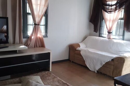 Shared house 400 meters from the beach.